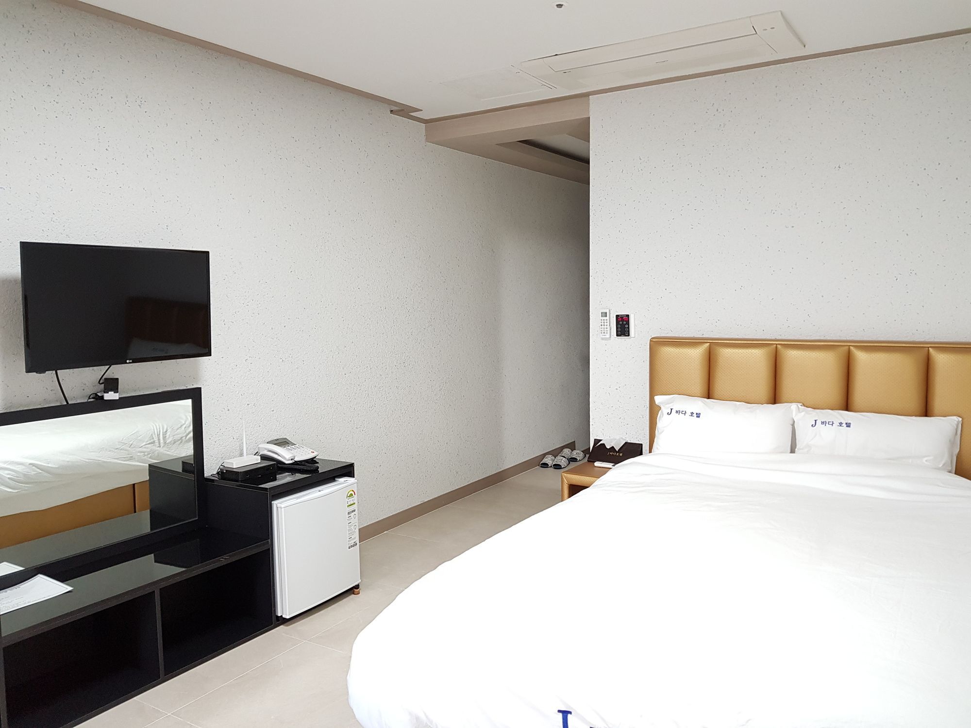 Hotel The Four Hills Jeju Exterior foto
